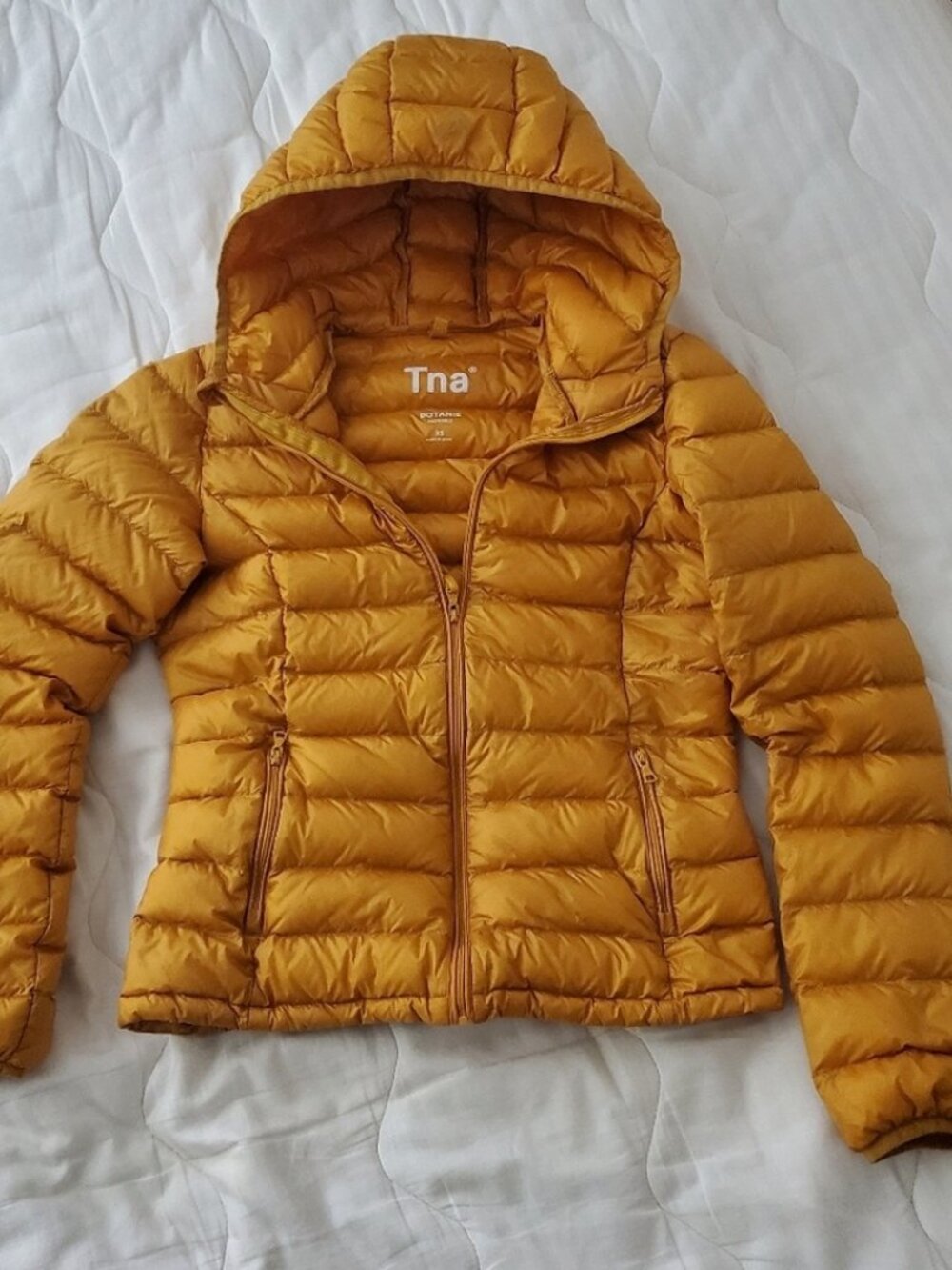 Aritzia TNA Botanie Puffer Jacket In Marigold Yellow